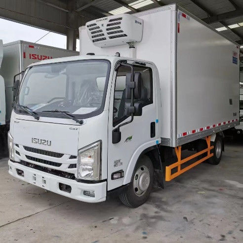 93KW 125HP Isuzu रेफ्रिजरेटेड वैन डीजल 4×2 Isuzu फ्रीजर ट्रक 0