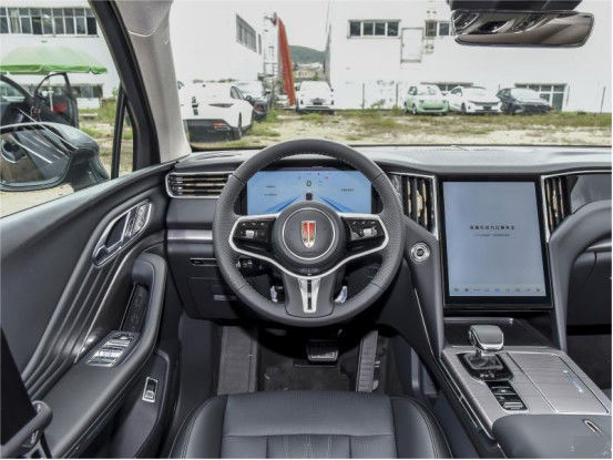 गैसोलीन Hongqi HS7 वाहन ऑटोमोबाइल 4×4 4×2 6 सीट / 7 सीट के साथ 11