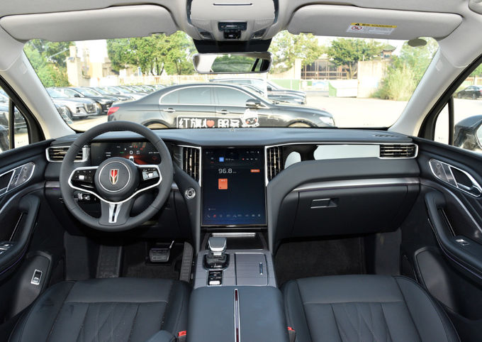 गैसोलीन Hongqi HS7 स्पोर्ट्स यूटिलिटी वाहन ऑटोमैटिक ट्रांसमिशन 9