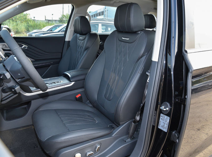 गैसोलीन Hongqi HS7 स्पोर्ट्स यूटिलिटी वाहन ऑटोमैटिक ट्रांसमिशन 7