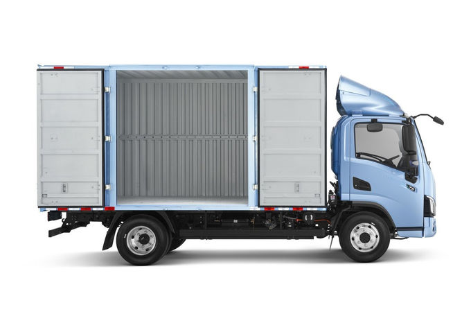 4.5t 4.2m इलेक्ट्रिक वैन ट्रक 4x2 ऑटोमैटिक ऑल इलेक्ट्रिक कार्गो वैन 4