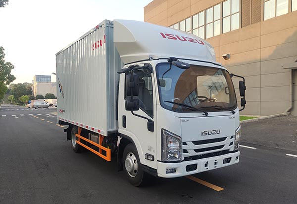 93KW 126HP अछूता ट्रक Isuzu कार्गो अछूता टिपर सफेद 0