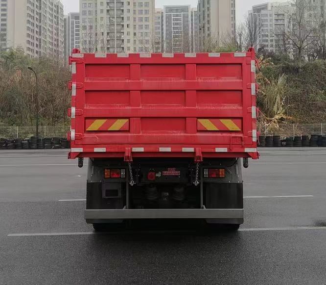 SINOTRUK एसी डंप ट्रक 20 क्यूबिक मीटर तीन एक्सल डीजल 3 सीट रियर ड्राइव मैनुअल ट्रांसमिशन 6 × 4 1